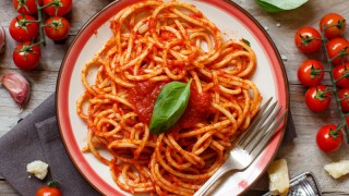 Mì Ý Sốt Cà Chua Húng Quế