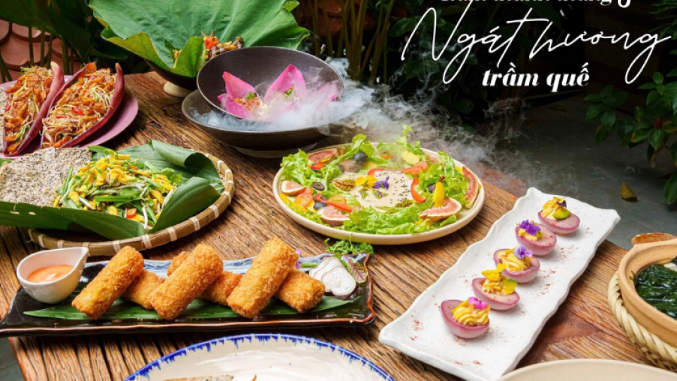 Bàn Tiệc Tháng 8 - Ngát Hương Trầm Quế